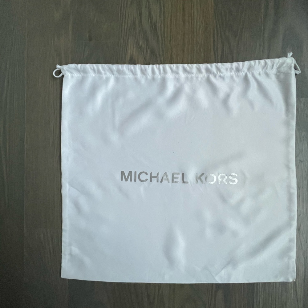 MK dust bag